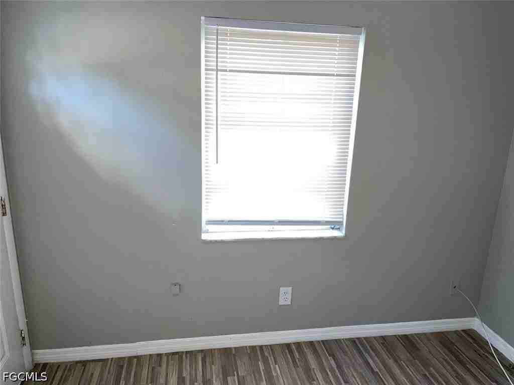 2243 Euclid Ave - Photo 3 of 14