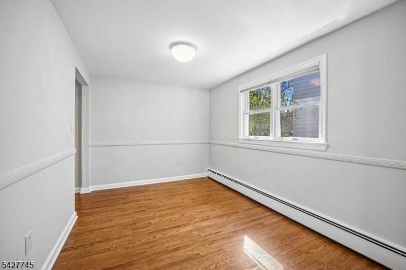 32 Center St - Photo 6 of 27