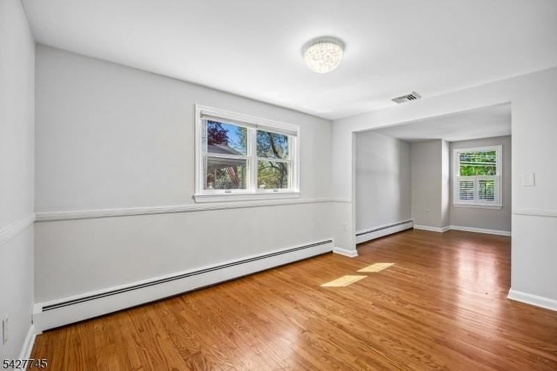 32 Center St - Photo 7 of 27