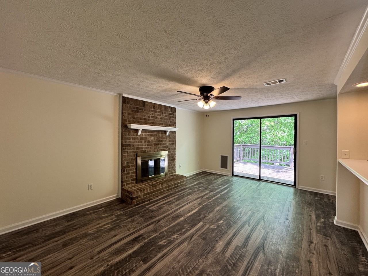 440 Hembree Forest Cir - Photo 3 of 19