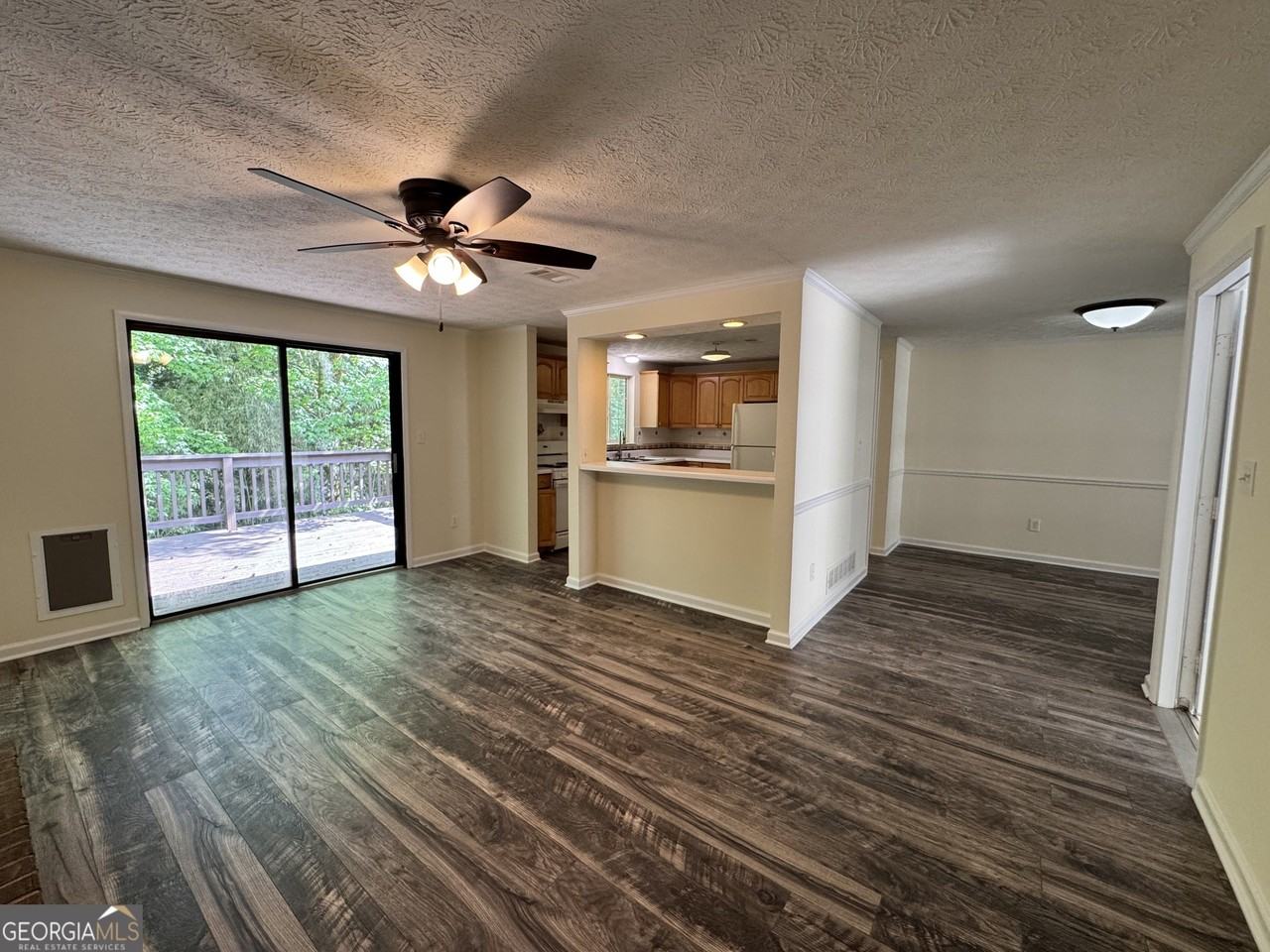 440 Hembree Forest Cir - Photo 4 of 19