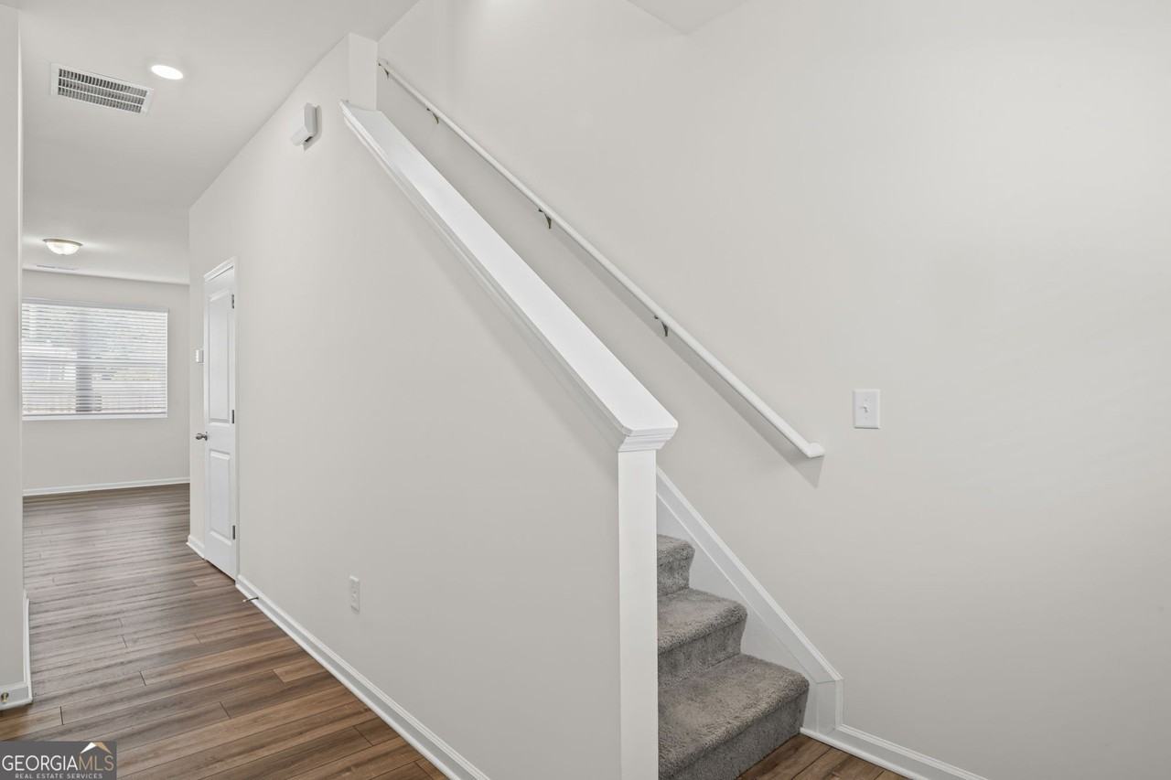 421 Union Station St - Photo 2 of 29