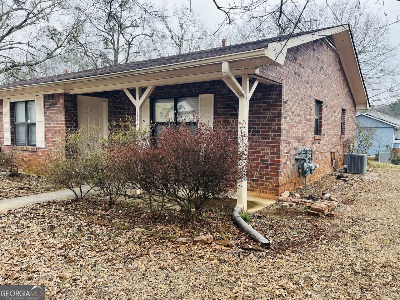 1075 Eastview Rd Ne #A - Photo 2 of 21