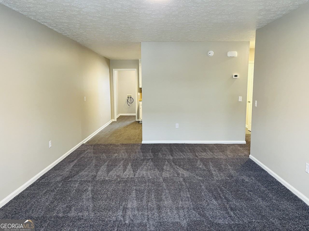 1075 Eastview Rd Ne #A - Photo 4 of 21