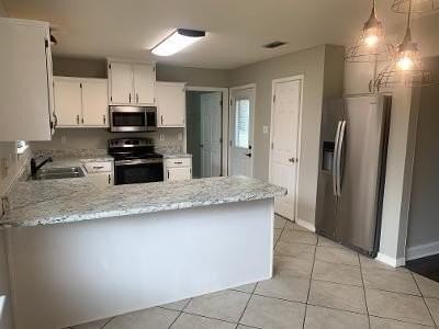 1589 Forest Ave - Photo 7 of 33