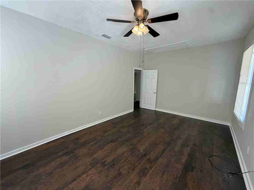 125 Garnett Ave - Photo 7 of 12