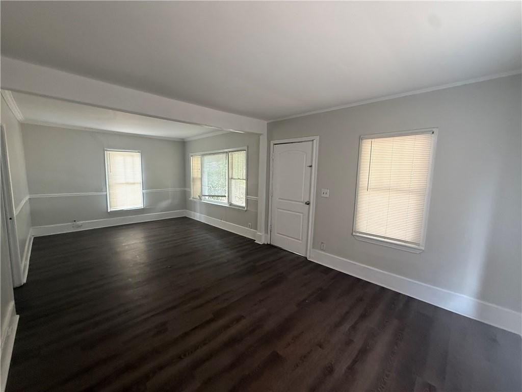 423 Devon Dr - Photo 4 of 13