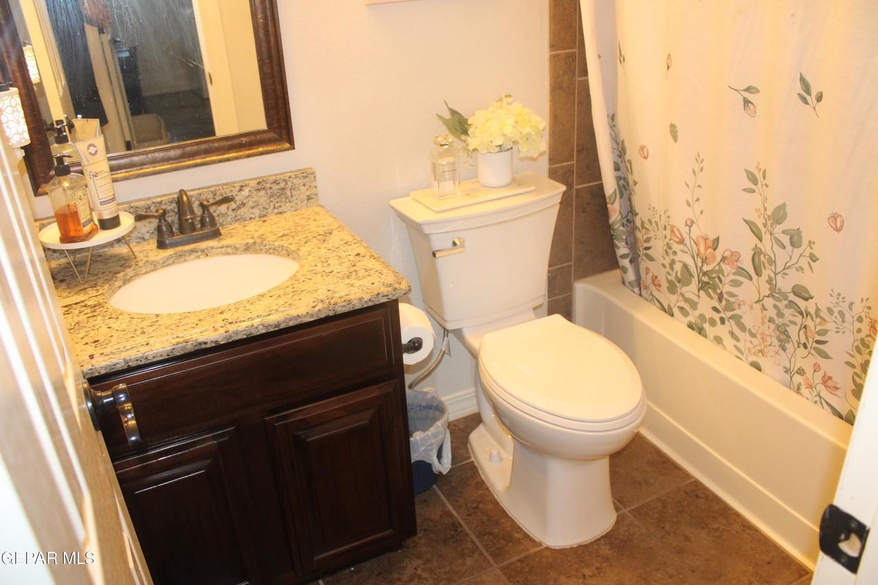 376 Emerald Park Dr - Photo 6 of 23