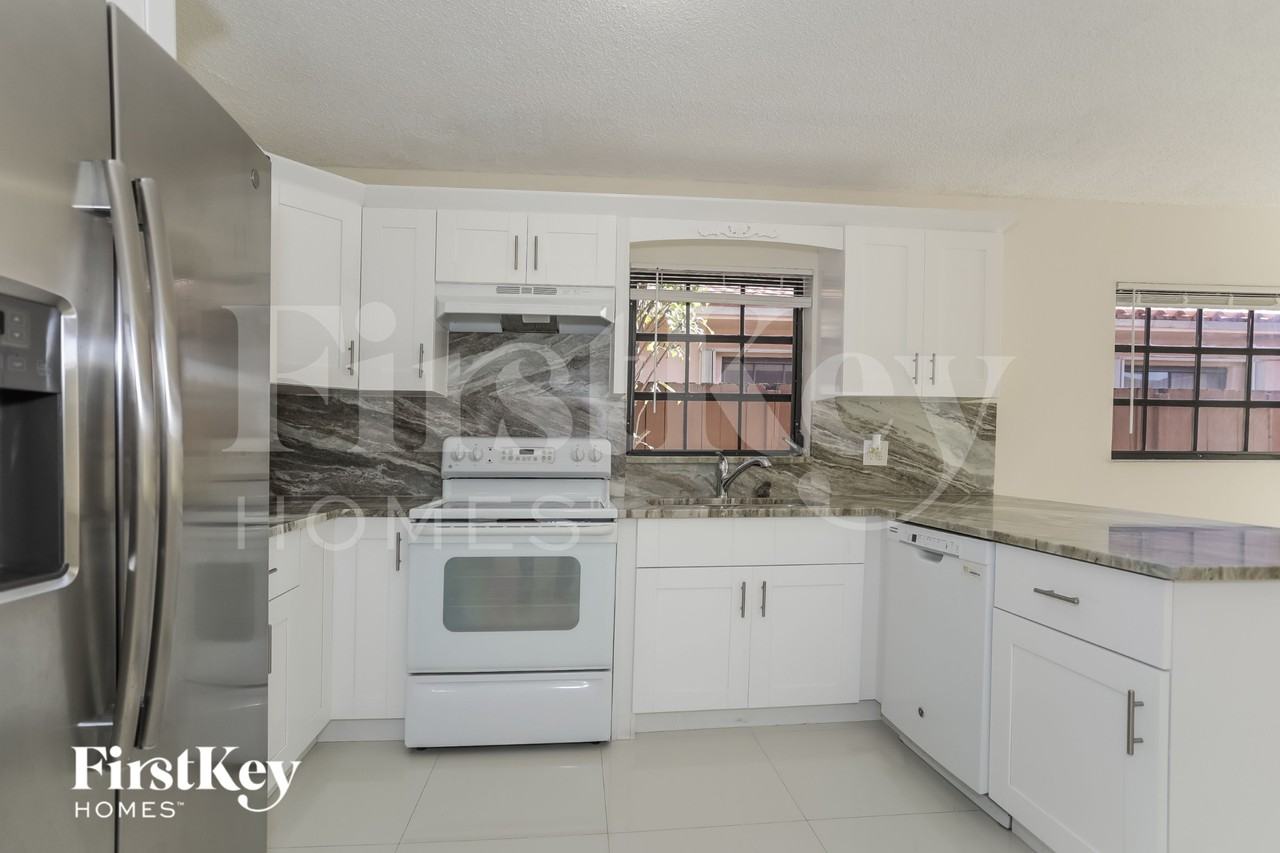 2664 W 70th Pl - Photo 4 of 17