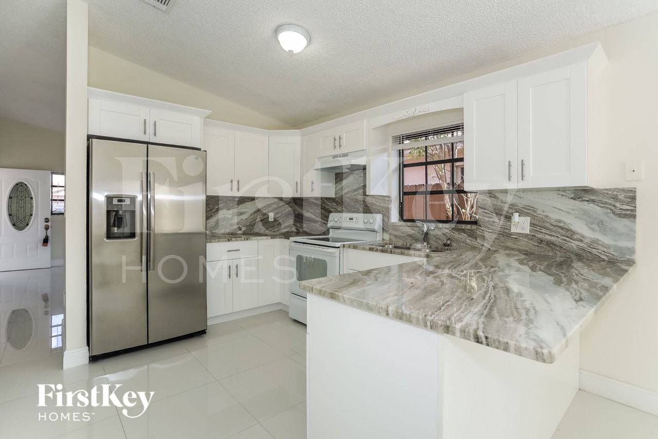 2664 W 70th Pl - Photo 5 of 17