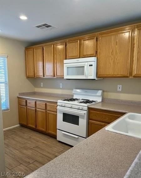 1092 Paradise Coach Dr - Photo 7 of 9