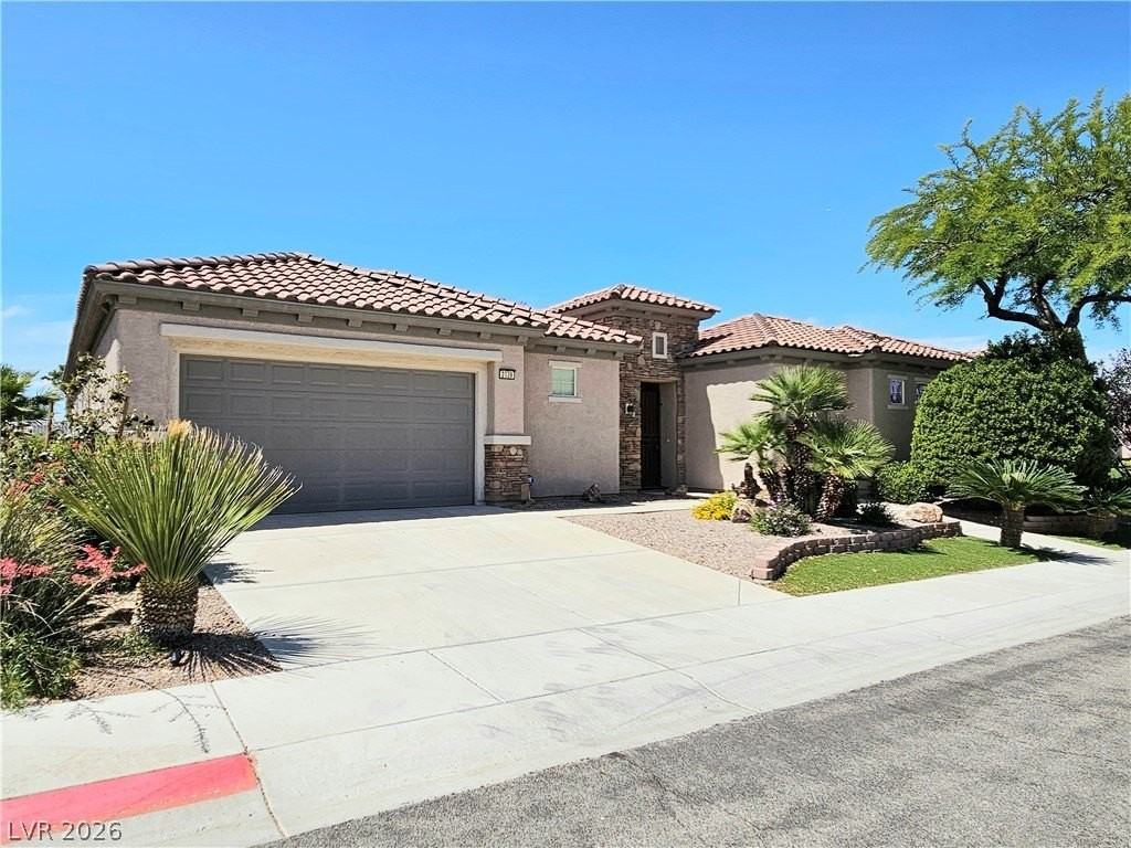 2139 Twin Falls Dr - Photo 3 of 50