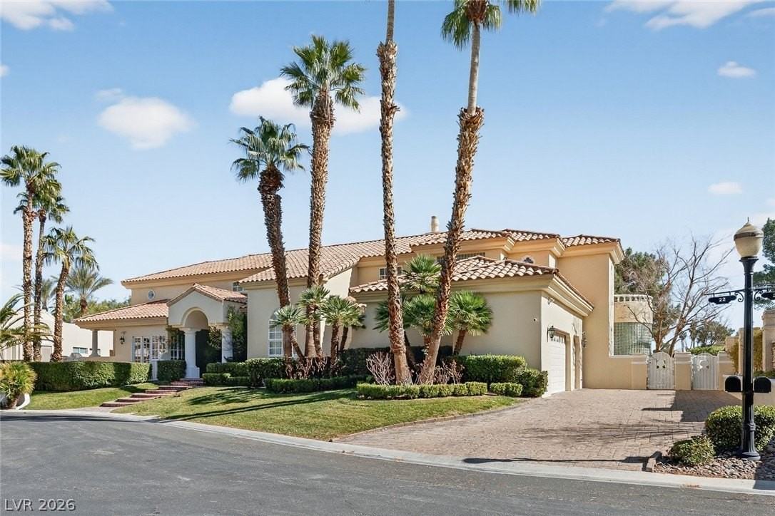 22 Burning Tree Ct - Photo 2 of 32