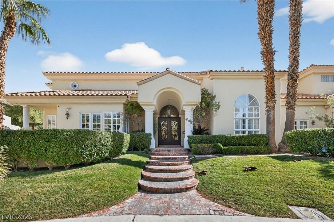 22 Burning Tree Ct - Photo 3 of 32