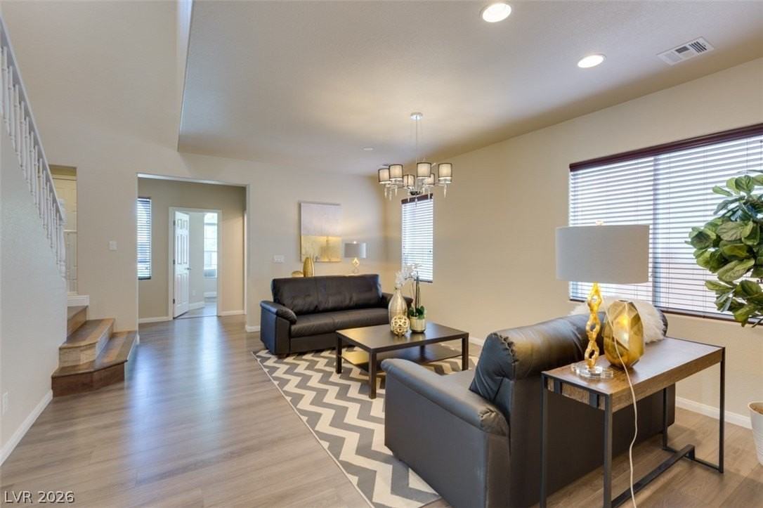 3305 Umbria Gardens Ave - Photo 3 of 31