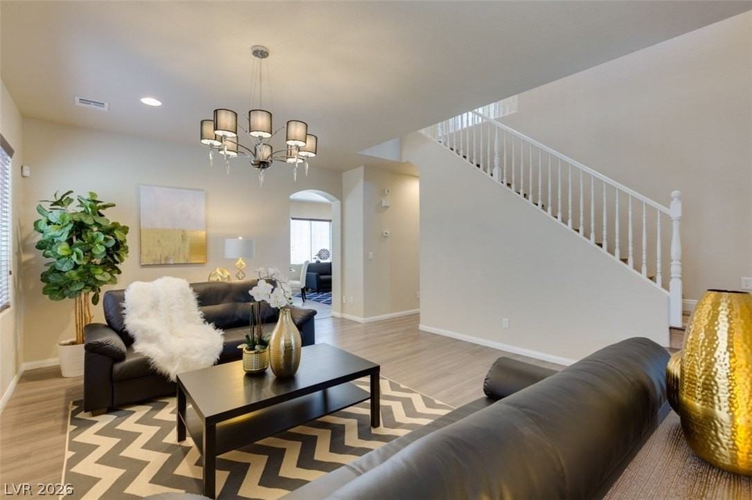 3305 Umbria Gardens Ave - Photo 5 of 31