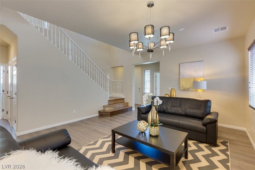 3305 Umbria Gardens Ave - Photo 6 of 31