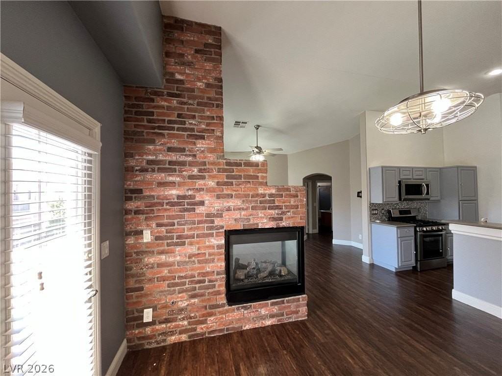 8784 Traveling Breeze Ave #101 - Photo 7 of 24