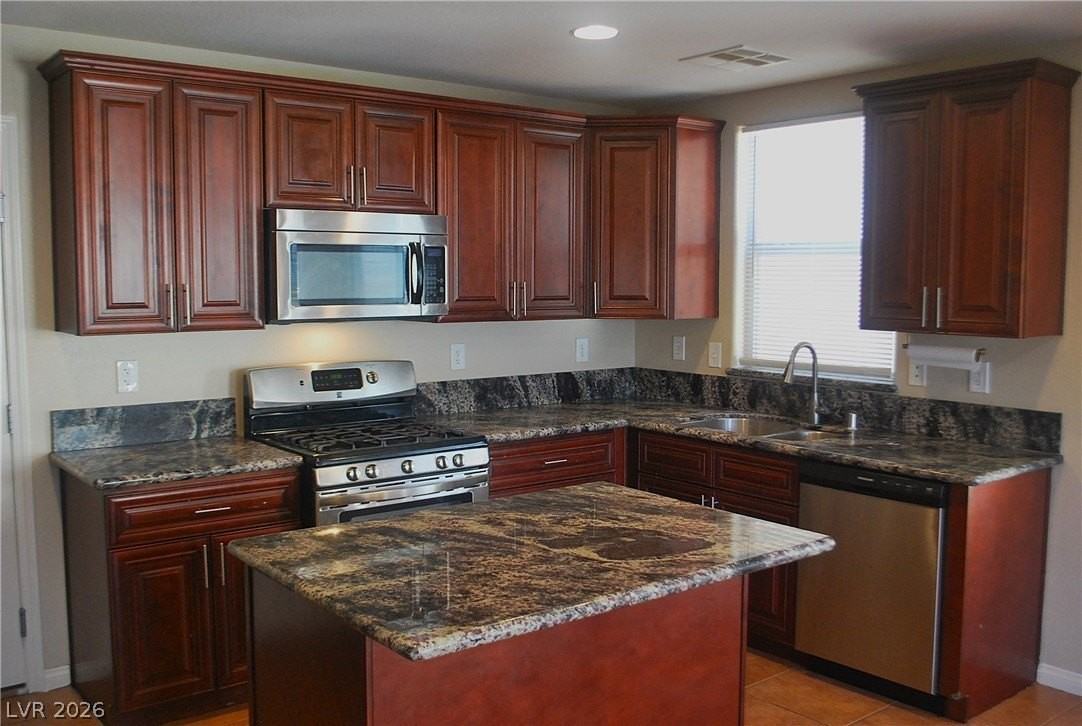 6468 Cody Creek St - Photo 5 of 29