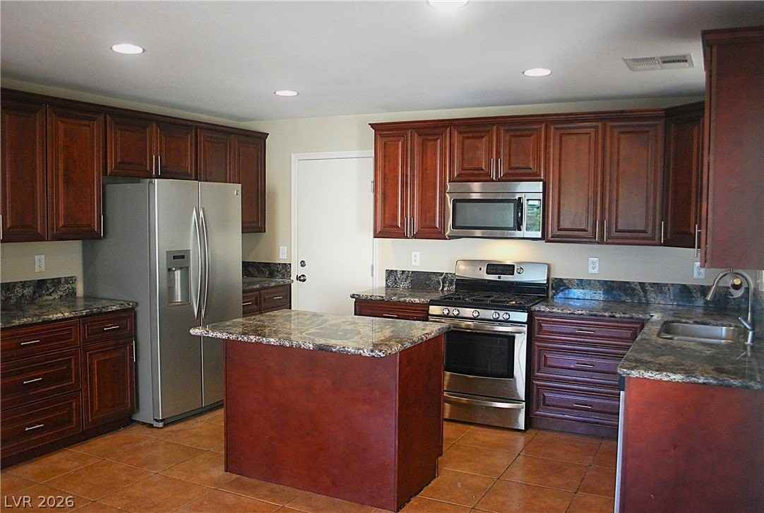 6468 Cody Creek St - Photo 7 of 29