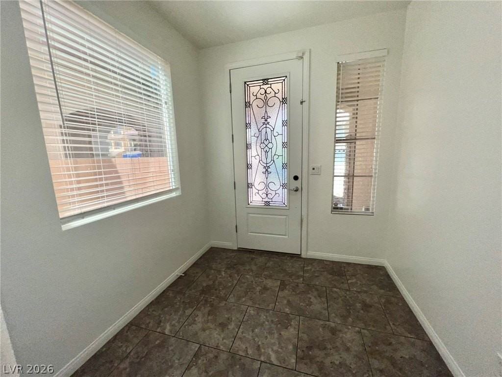 8412 Golden Amber St - Photo 2 of 32