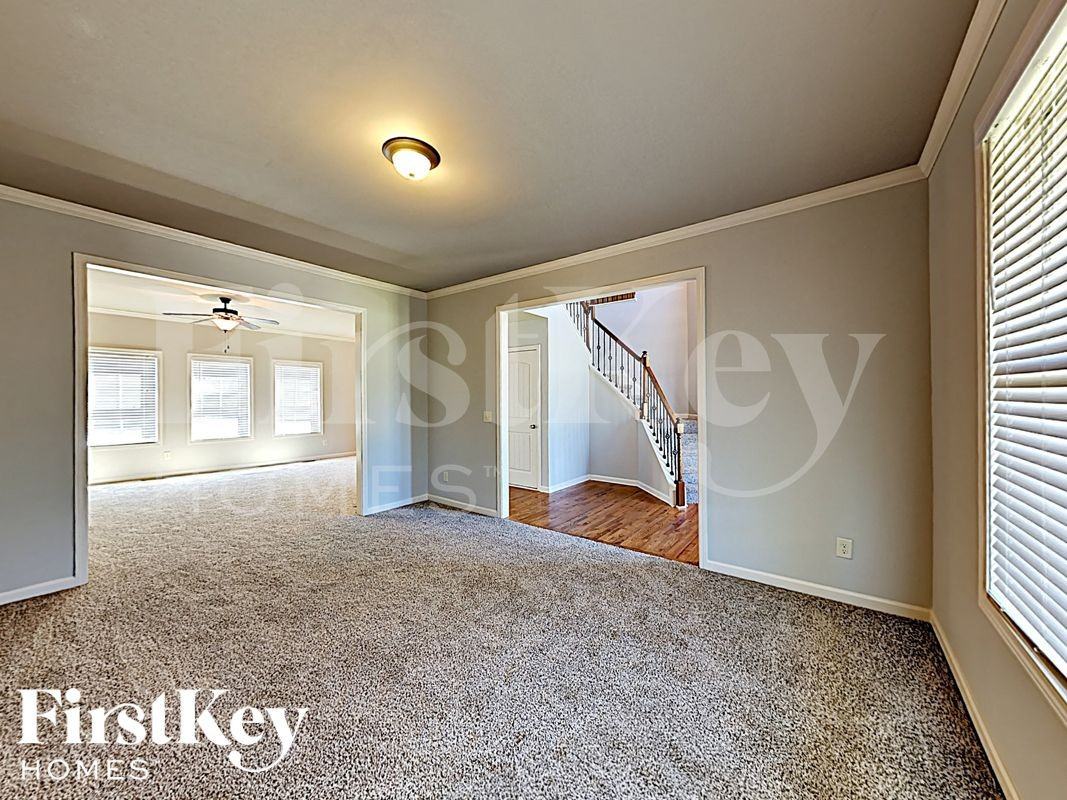 1605 Richmond Meadow Ct - Photo 3 of 17