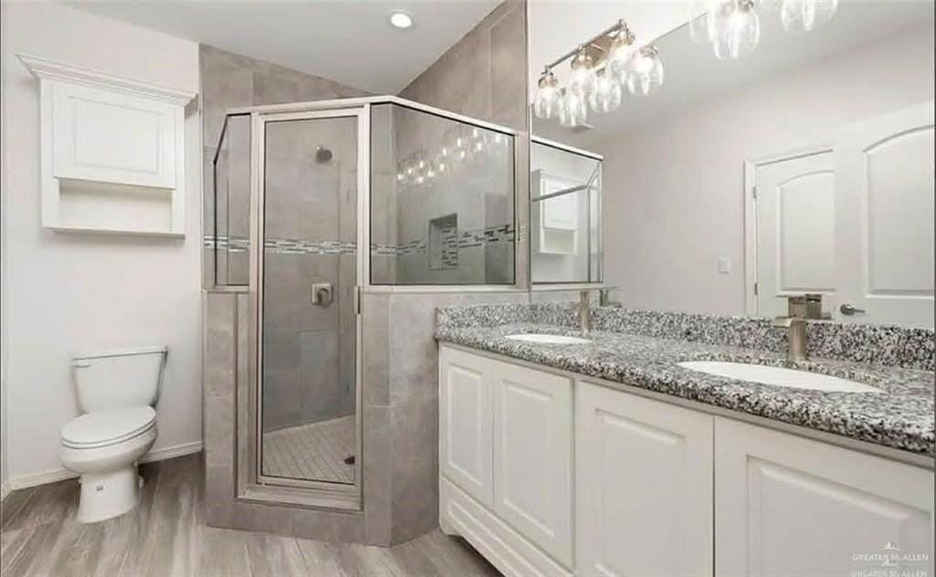 3132 Zurich Ave - Photo 6 of 14