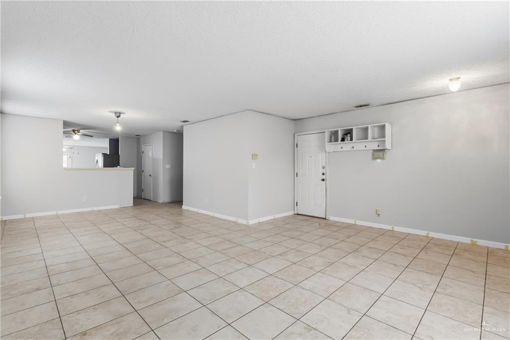 2246 Llano Grande Ln - Photo 4 of 20