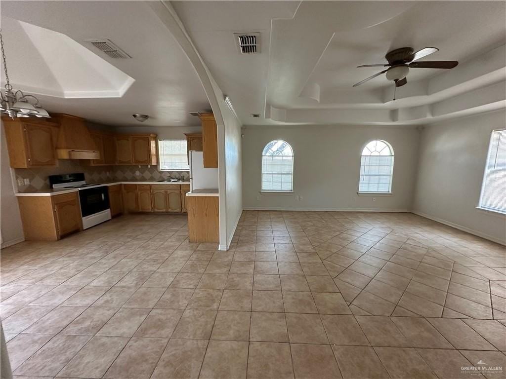 3804 W Zelma St - Photo 3 of 12