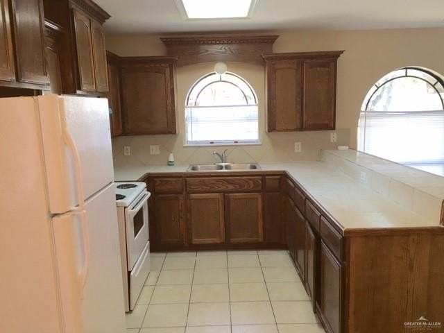 1806 S Linden St - Photo 5 of 14