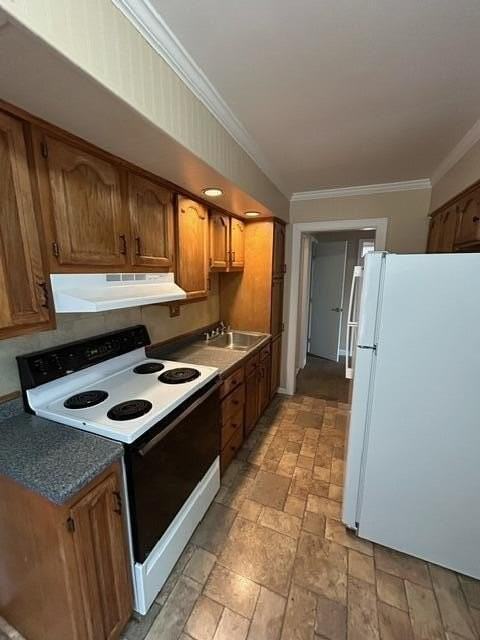 24235 Lexington Ave - Photo 4 of 16