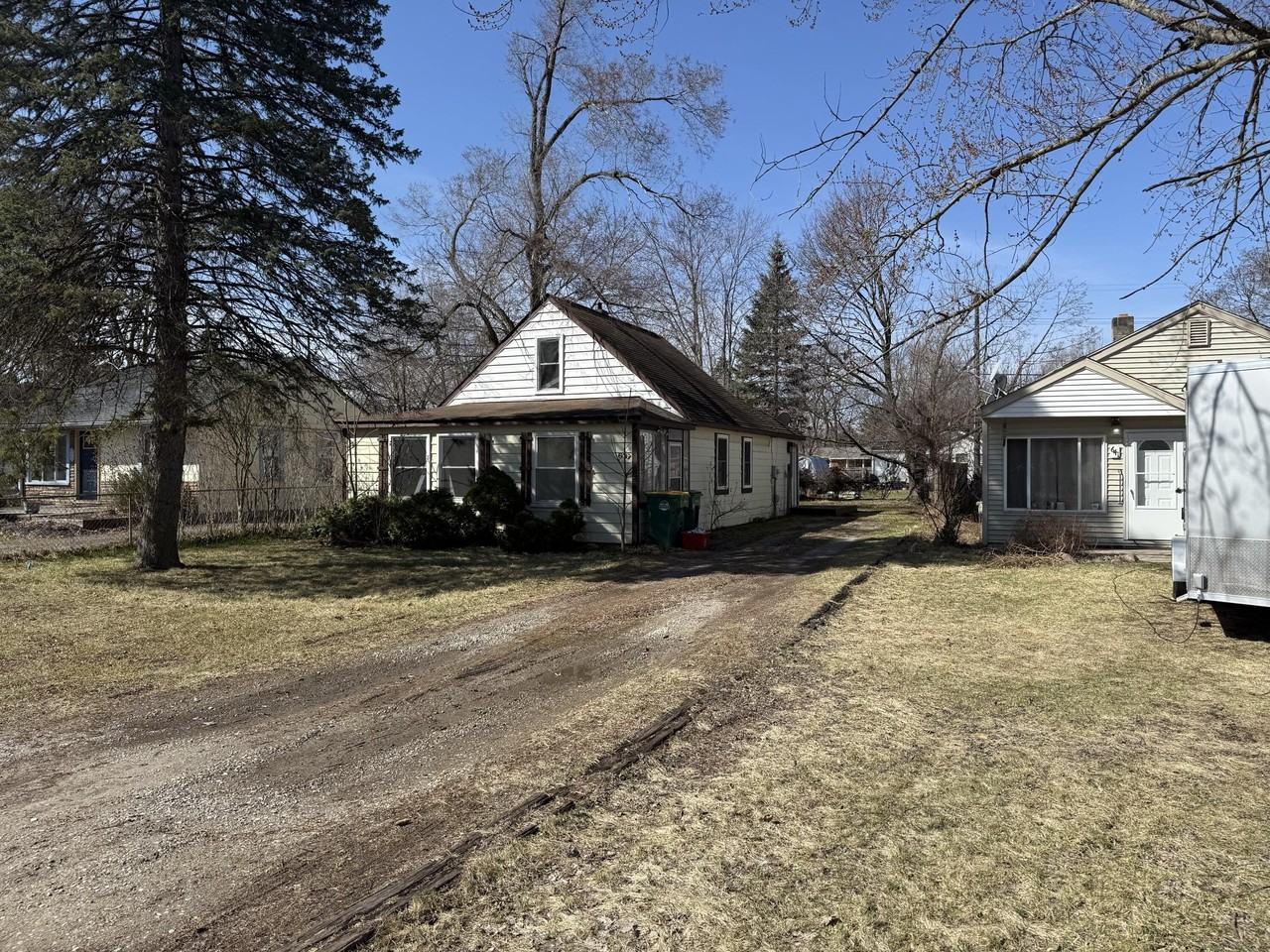633 Bagley Ave - Photo 3 of 36