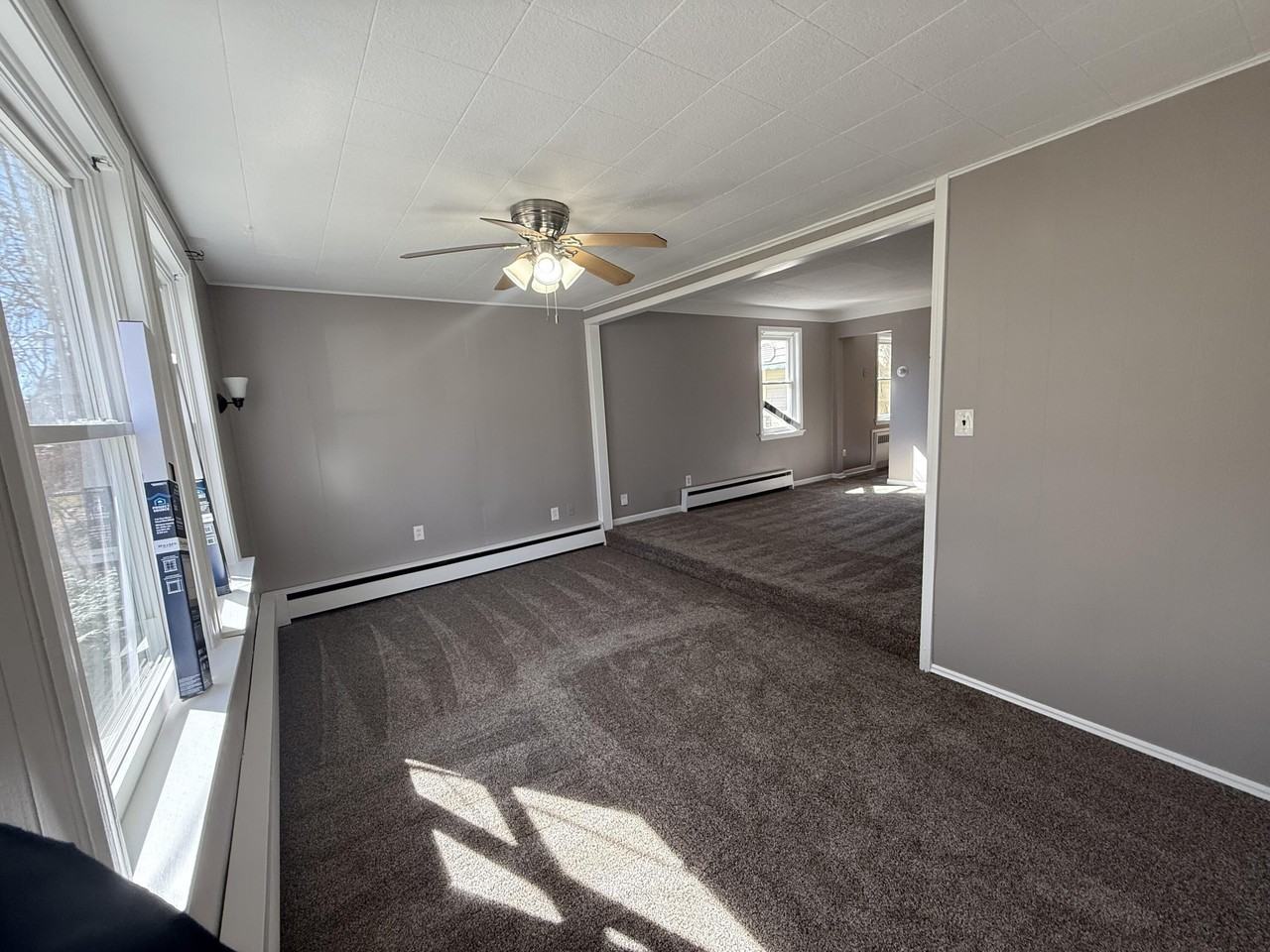 633 Bagley Ave - Photo 6 of 36