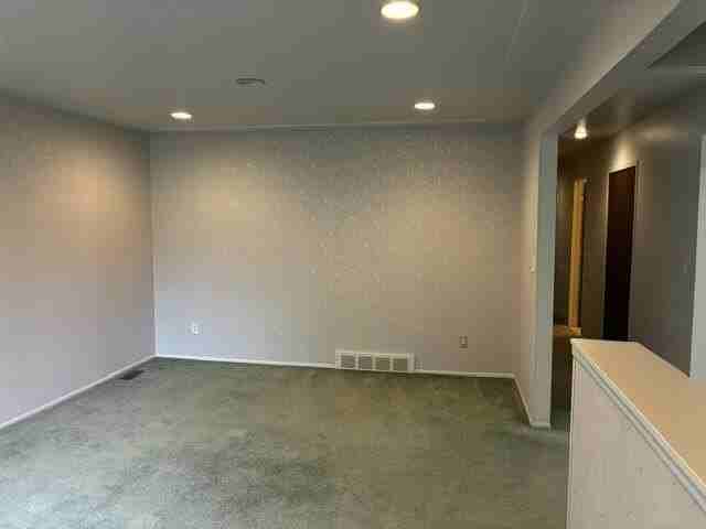 2716 Hawks Rd - Photo 4 of 32