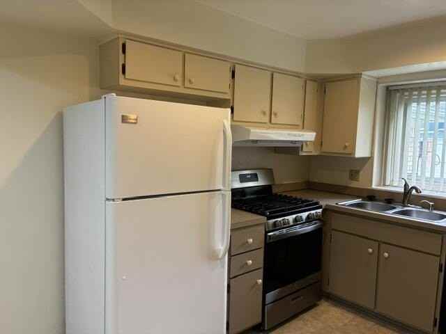 2716 Hawks Rd - Photo 5 of 32