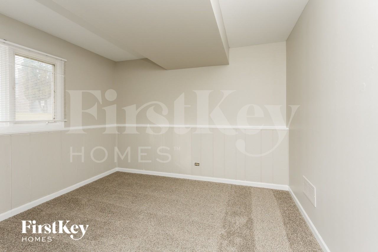 1220 Lehnertz Cir - Photo 7 of 16