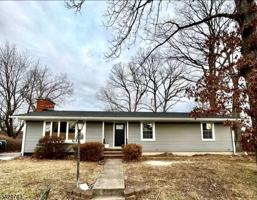 featured image of 8 Wilcox Ave