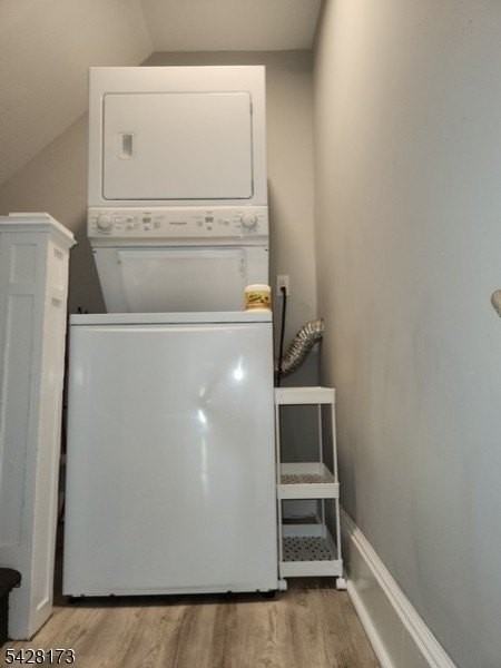 145 W Clinton St - Photo 7 of 11