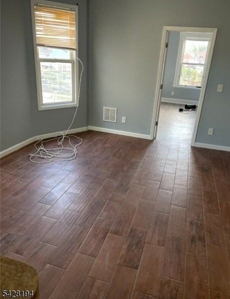 381 Alden St #2nd - Photo 6 of 8