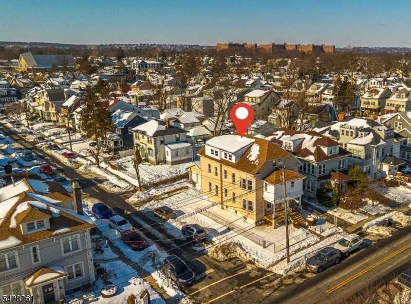 977 Sanford Ave #3 - Photo 2 of 14