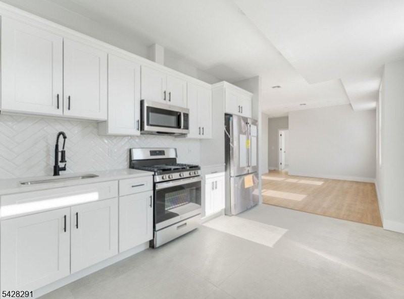 977 Sanford Ave #2 - Photo 7 of 22