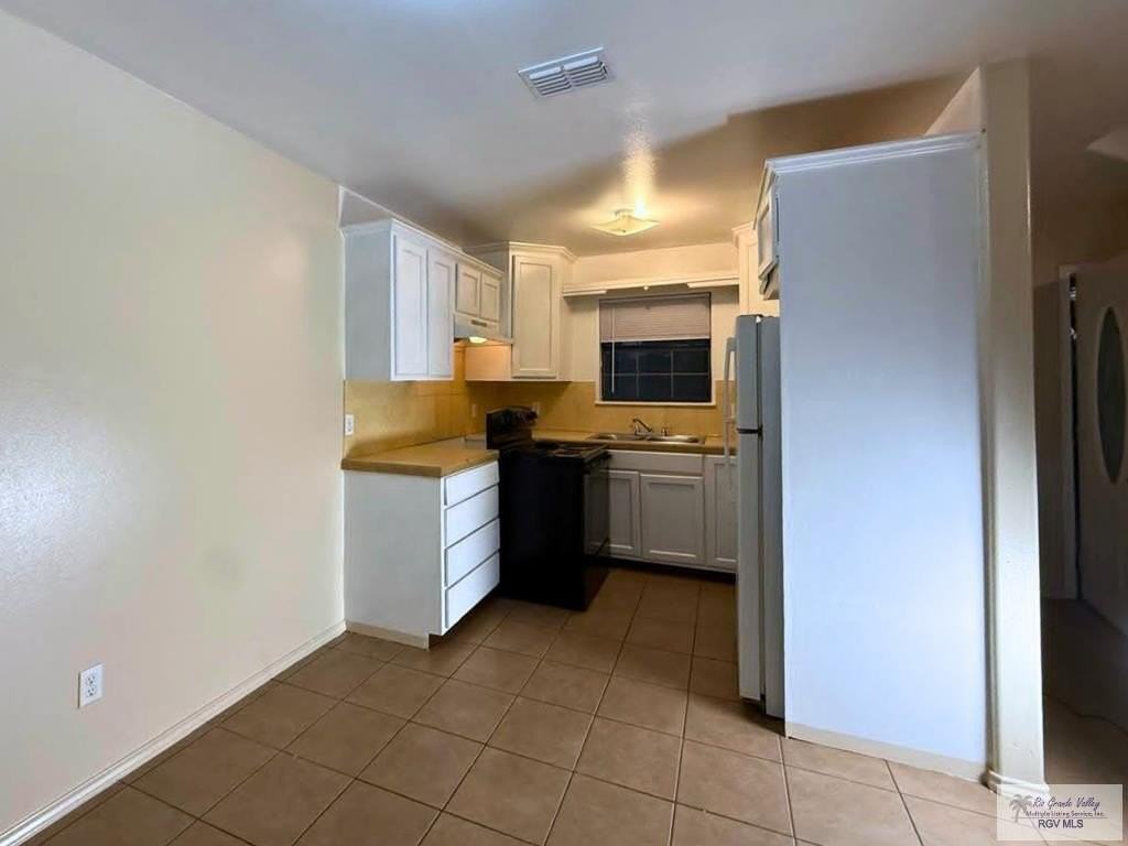 5774 Paso Real Dr #B - Photo 7 of 14