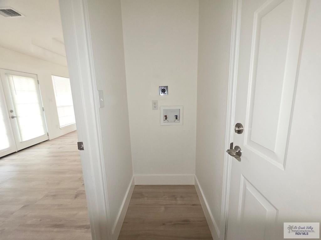 6919 Blue Spruce St - Photo 7 of 22