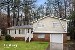featured image of 1020 Tanglewood Trl