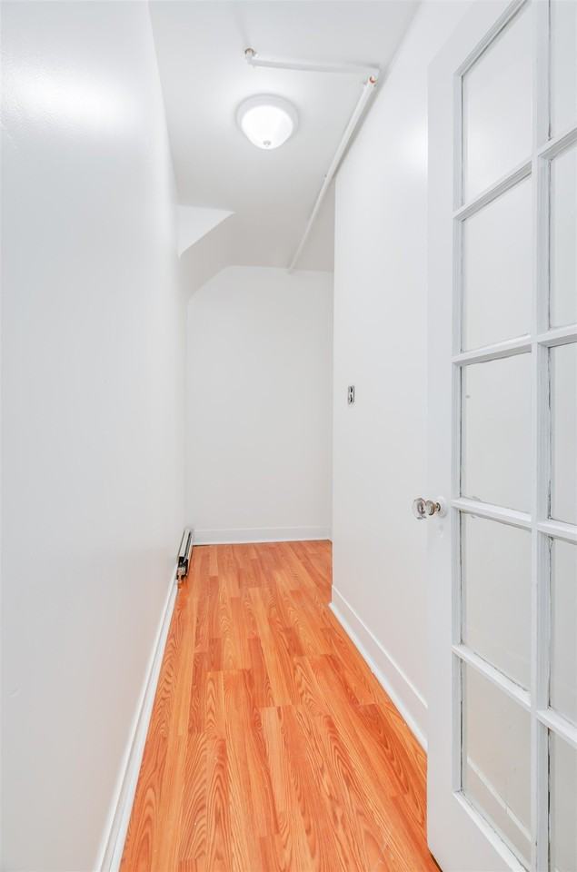 404 Danforth Ave - Photo 7 of 27