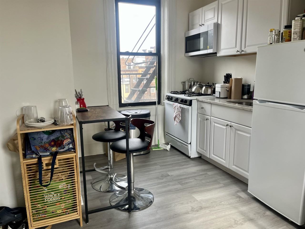 219 Park Ave #6 - Photo 6 of 8