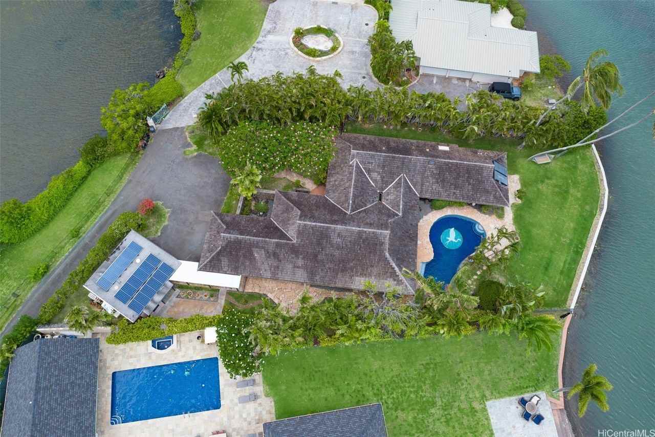 5949 Kalanianaole Hwy - Photo 2 of 23