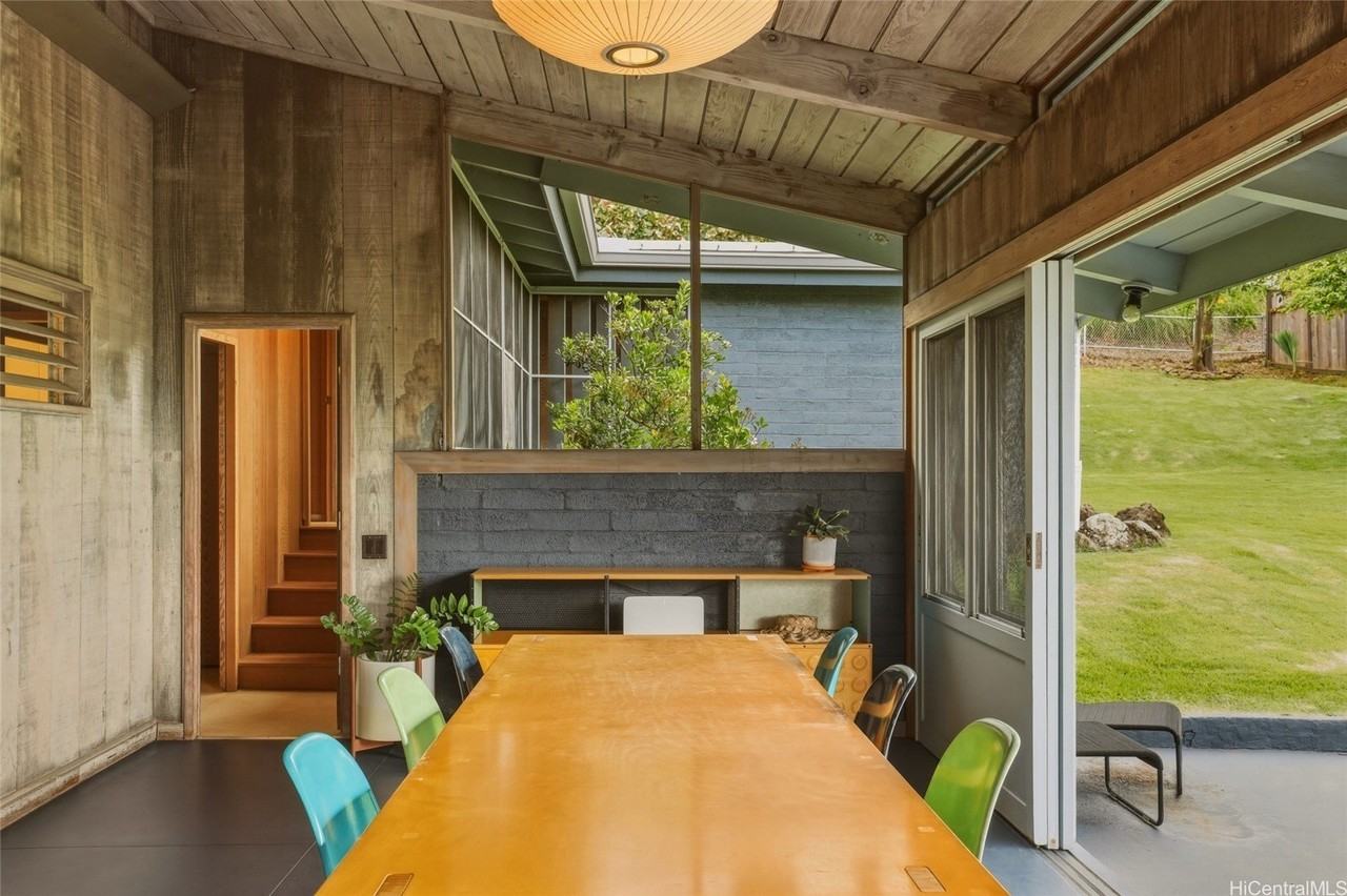 259 Kaelepulu Dr - Photo 5 of 24