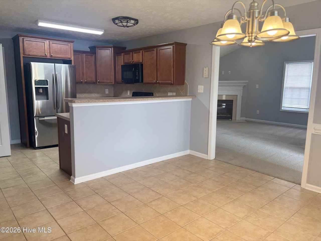 376 Eastfield Dr - Photo 5 of 35