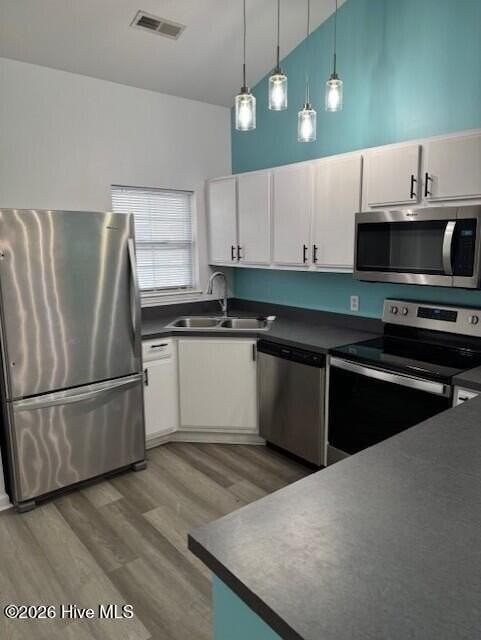 216 Eucalyptus Ln - Photo 4 of 17